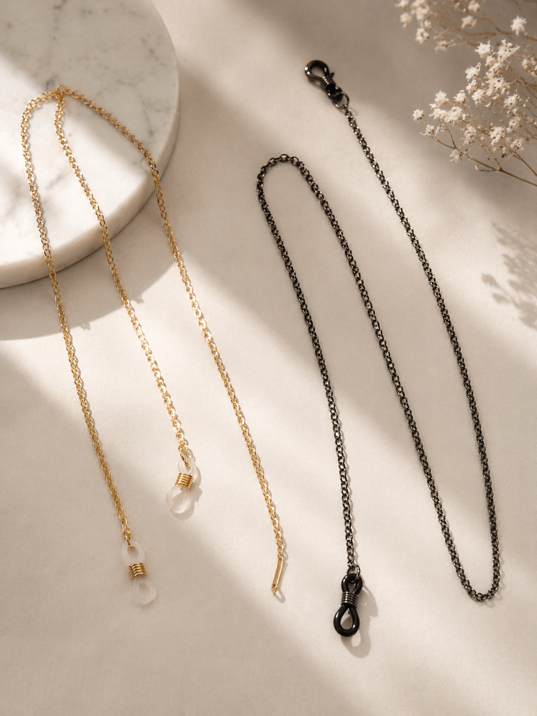 See Clear Metal Eyewear Chain – Gold / Silver